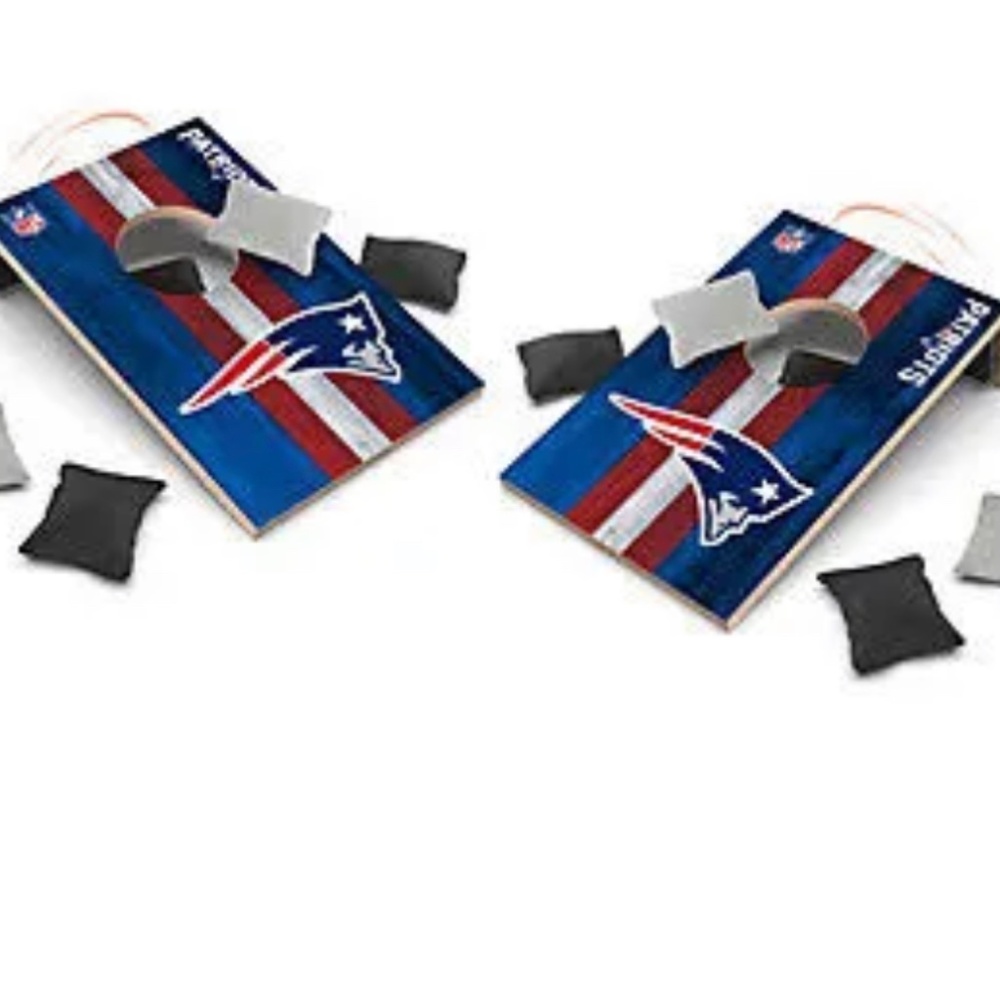 Patriots mini corn hole